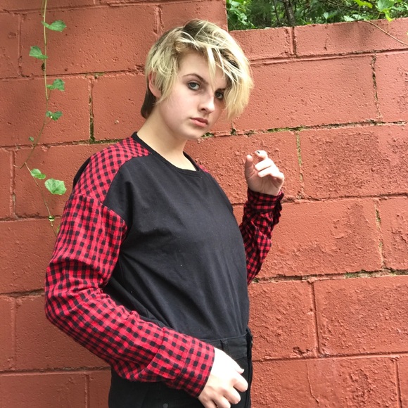 Grunge Plaid Sleeved Top - Picture 1 of 3